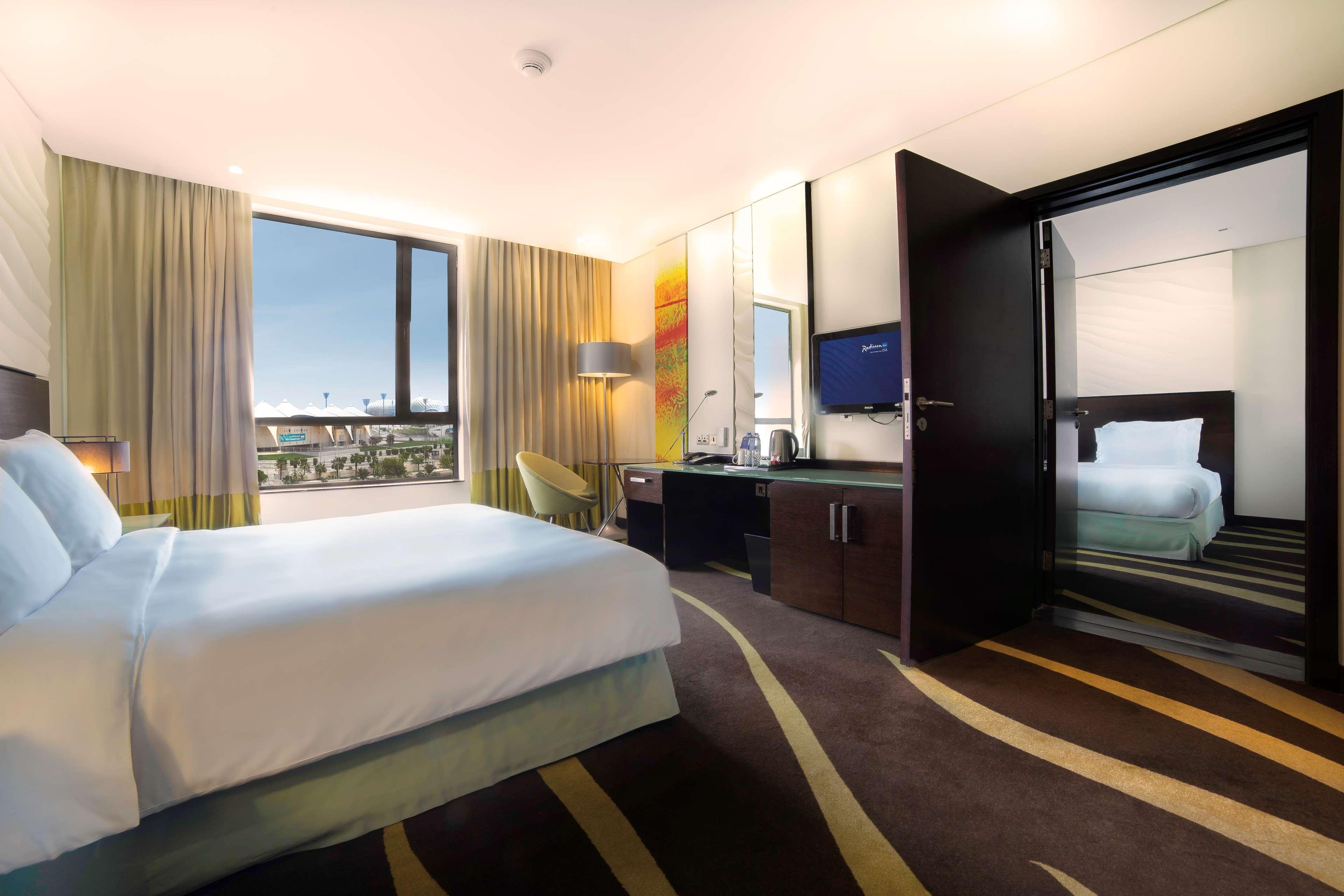 Radisson Blu Hotel, Abu Dhabi Yas Island Экстерьер фото