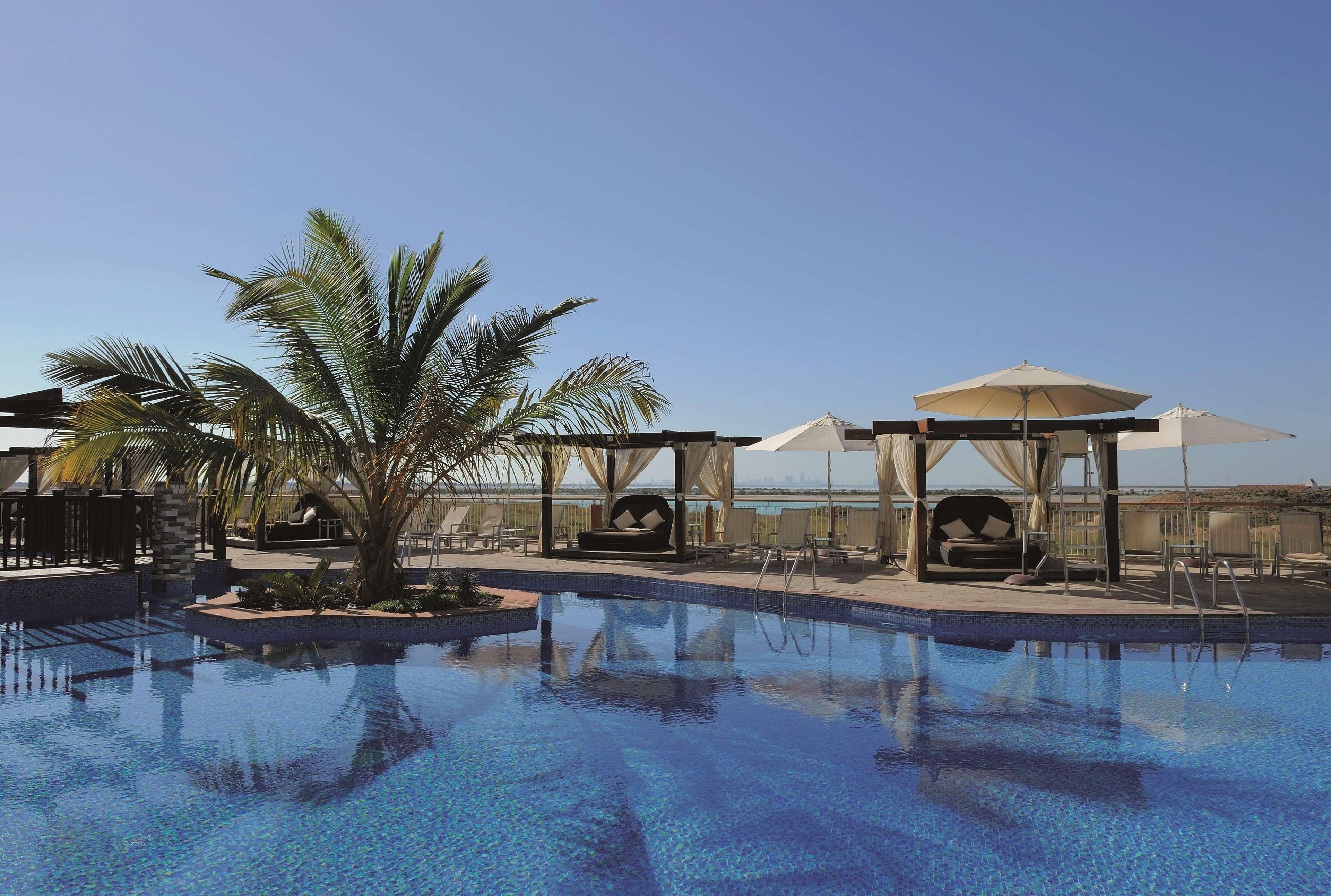 Radisson Blu Hotel, Abu Dhabi Yas Island Экстерьер фото
