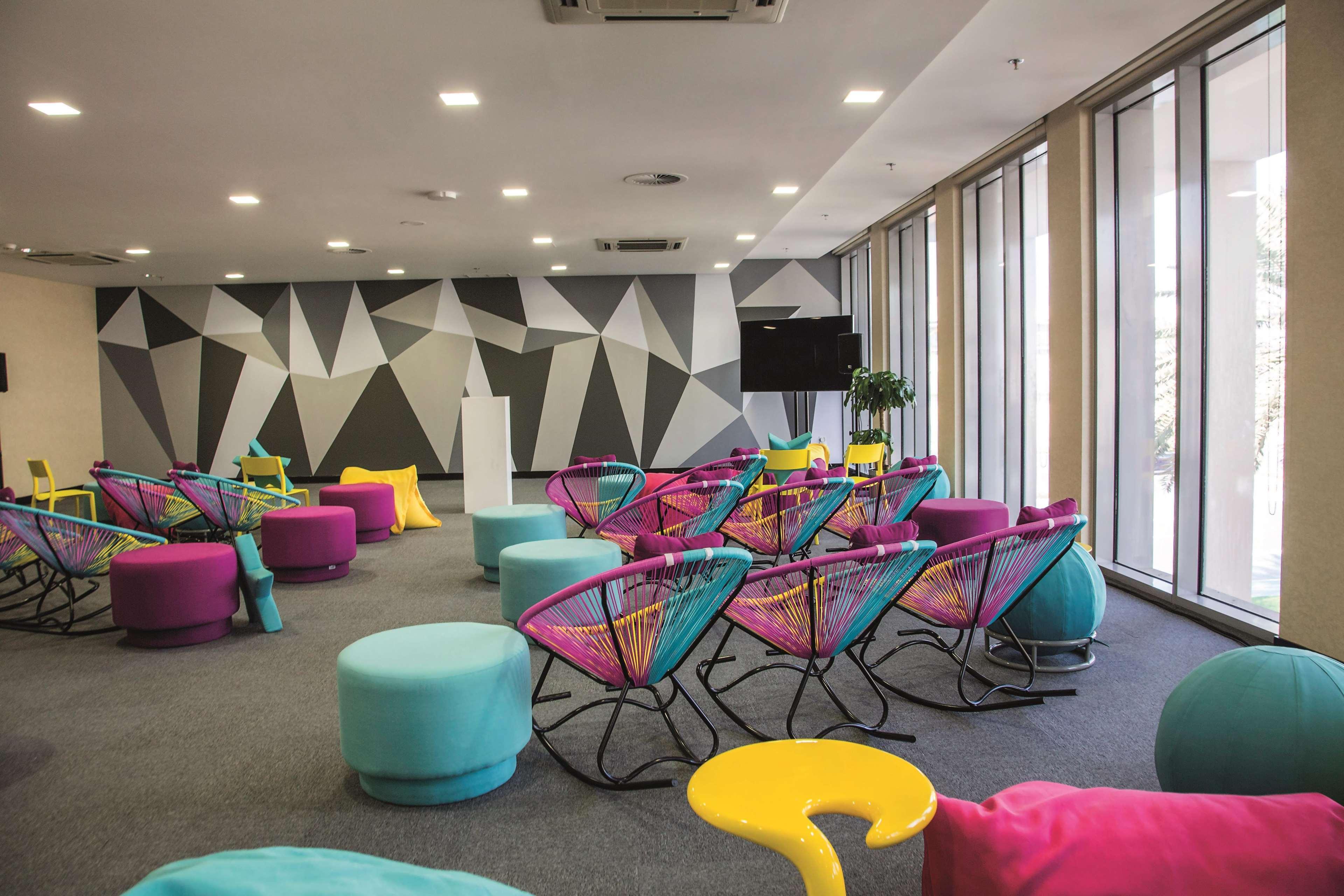Radisson Blu Hotel, Abu Dhabi Yas Island Экстерьер фото